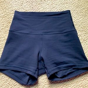 Black Lululemon spandex